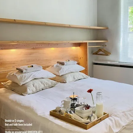 Bed & Breakfast Heaven At 11, Your Deluxe With Personal Bathroom, Kitchenette & Terrace Gent